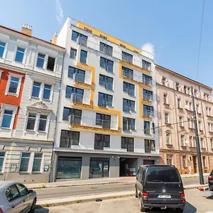 Brand New Two #34 With Free Secure Parking In The Center Apartmán